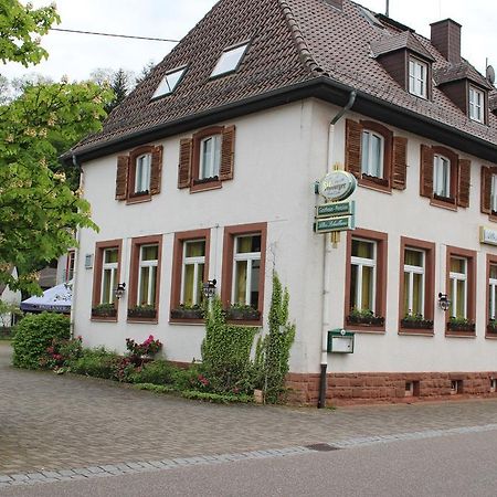 Altes Schulhaus Hotel Niederschlettenbach Exterior foto