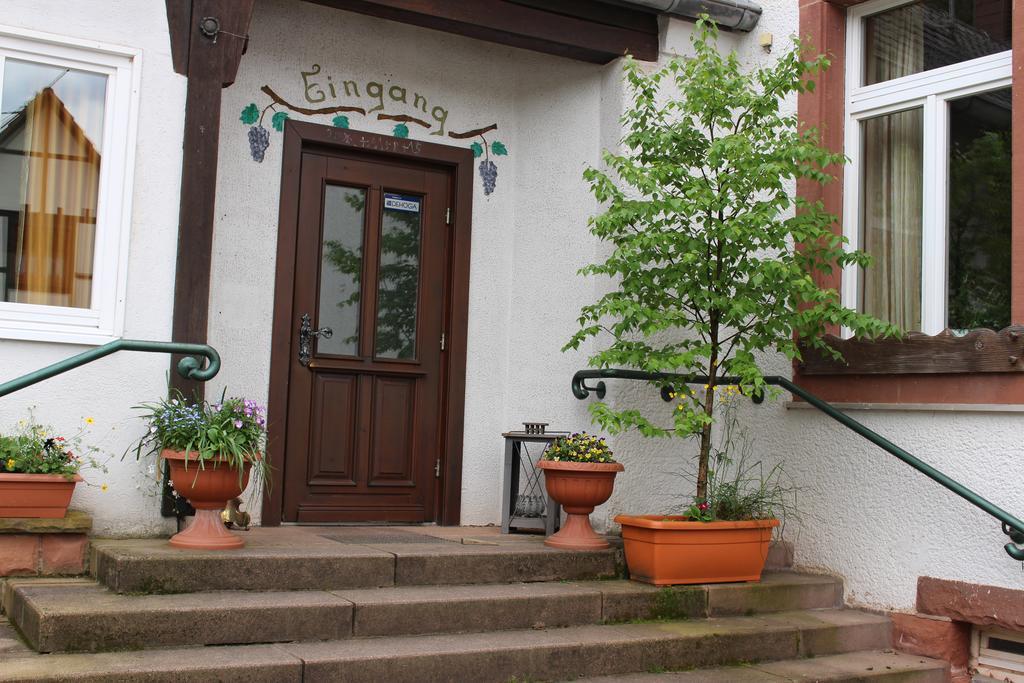 Altes Schulhaus Hotel Niederschlettenbach Exterior foto